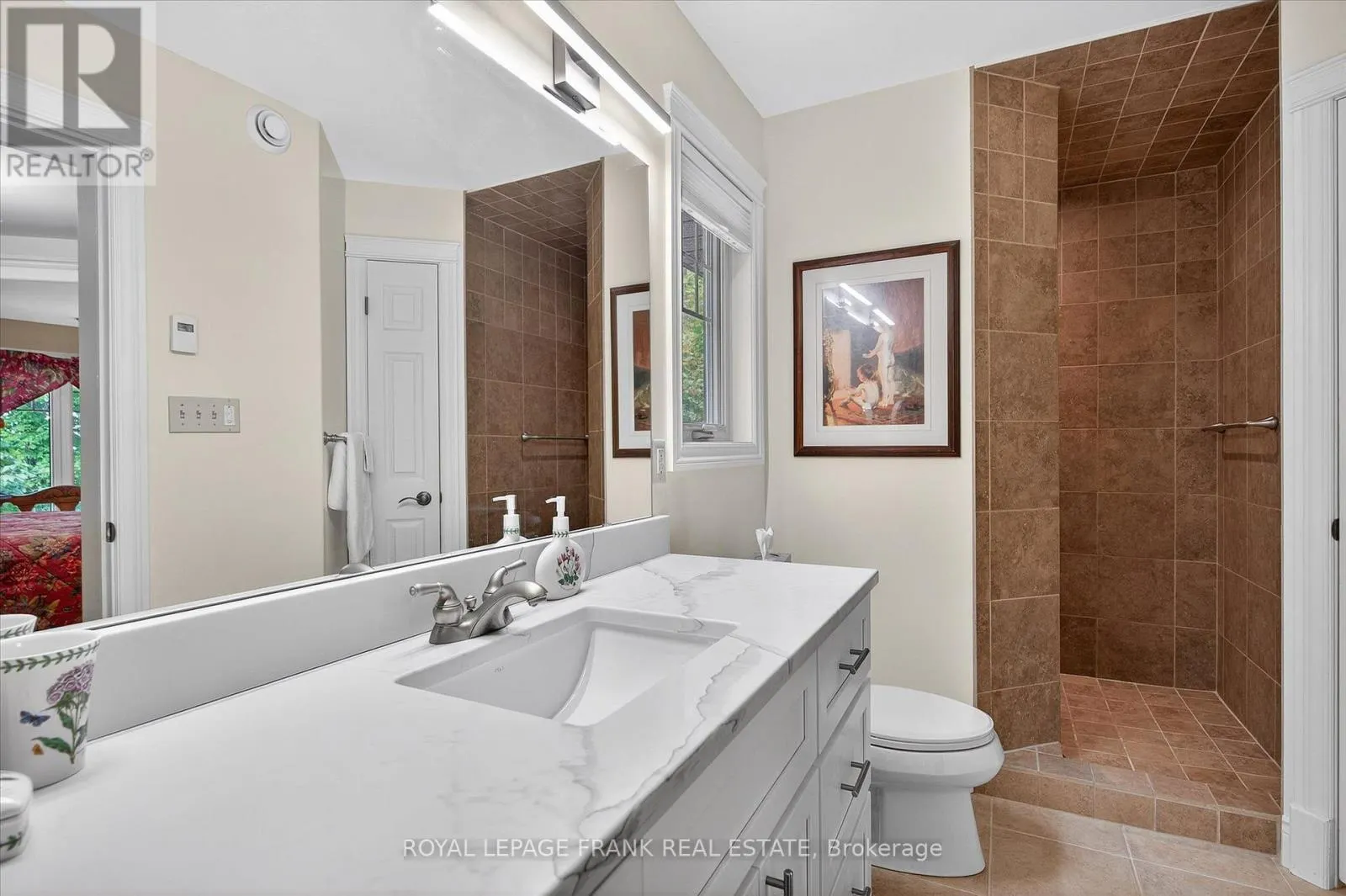 3081 BEACHWOOD DRIVE