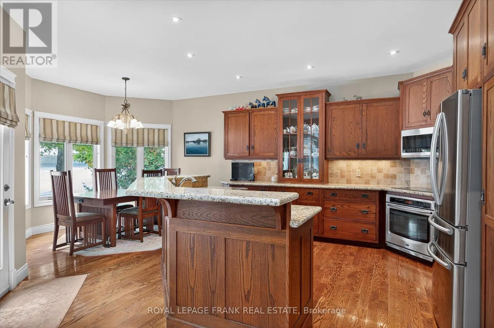 3081 BEACHWOOD DRIVE