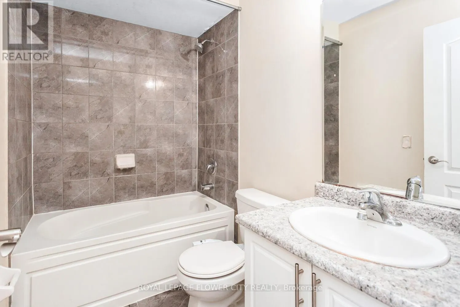 43 - 470 LINDEN DRIVE