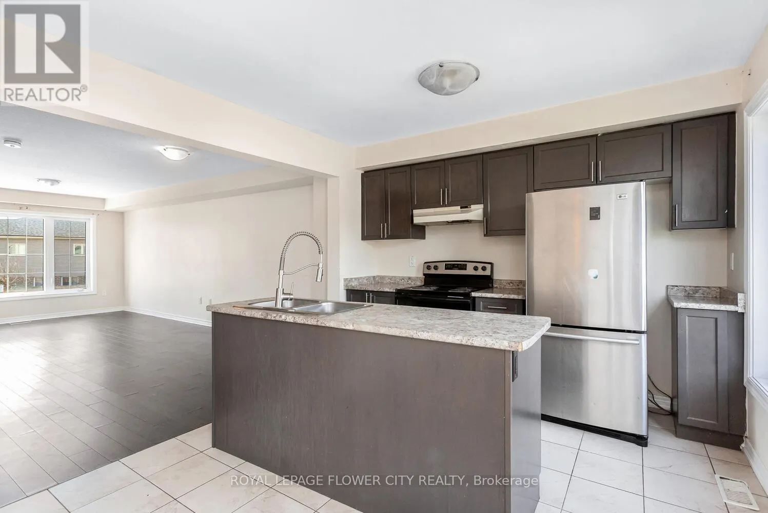 43 - 470 LINDEN DRIVE