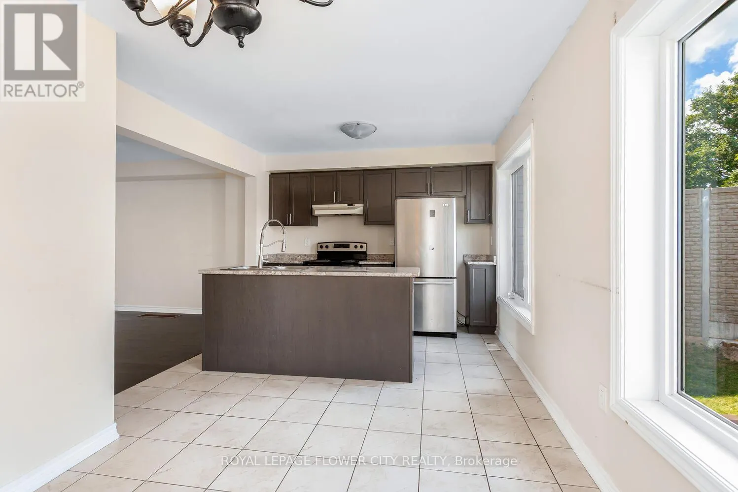 43 - 470 LINDEN DRIVE
