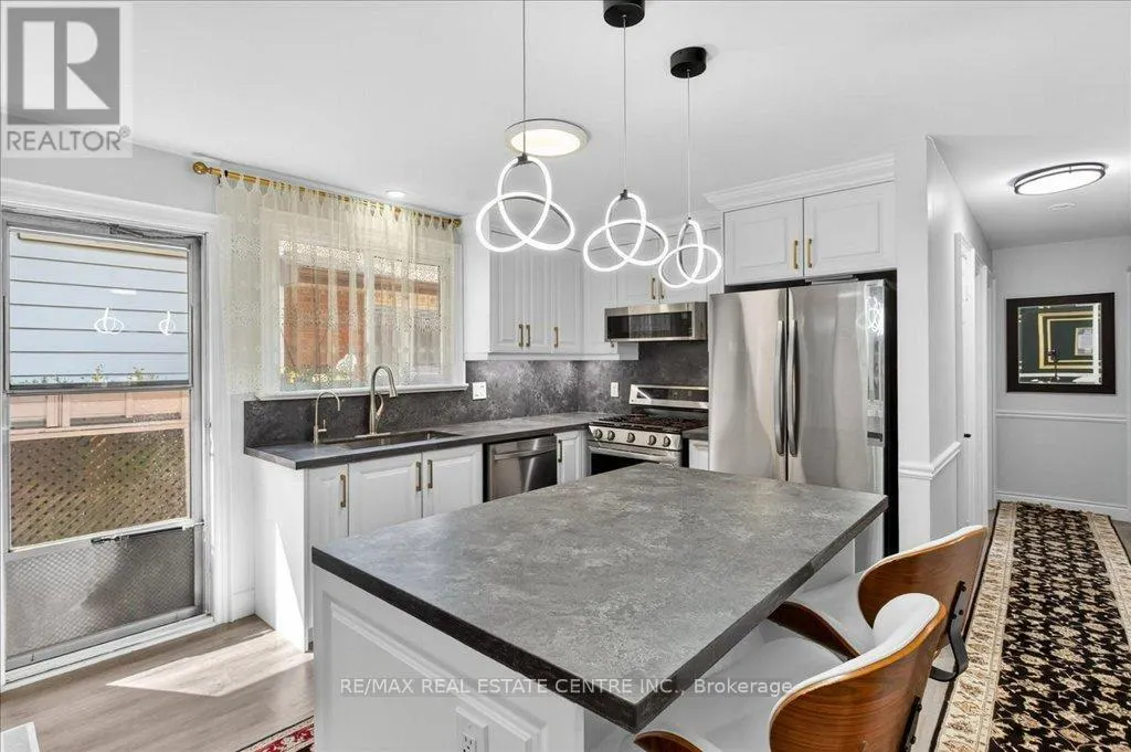 353 GRAND RIDGE DRIVE