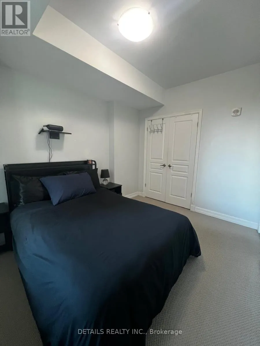 312 - 238 BESSERER STREET N