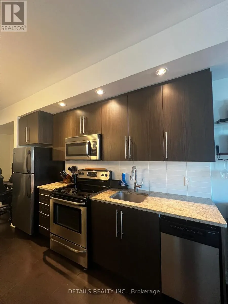 312 - 238 BESSERER STREET N