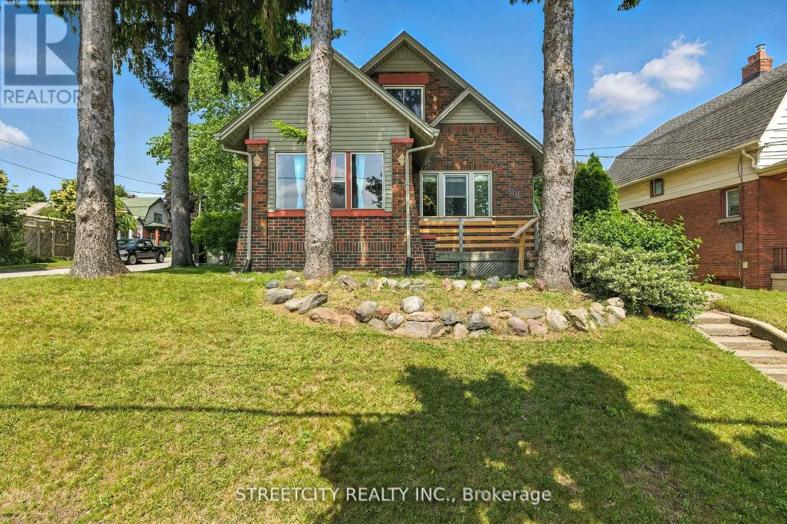 418 ASHLAND AVENUE
