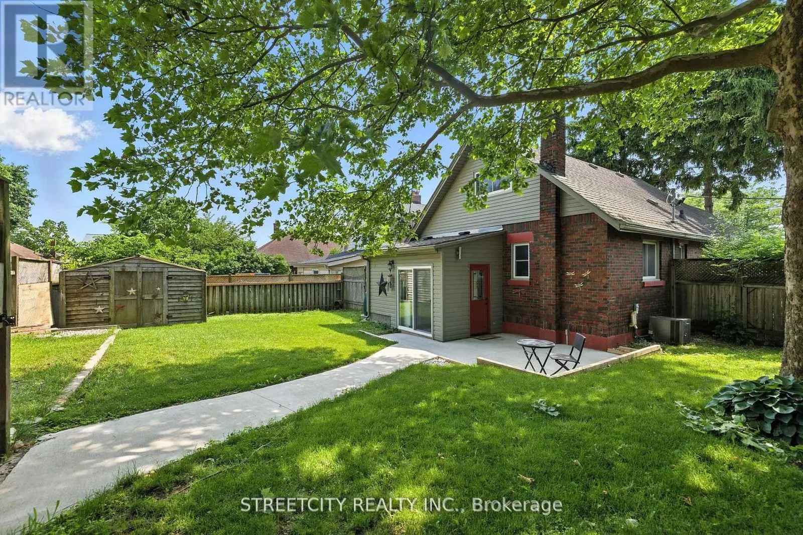 418 ASHLAND AVENUE
