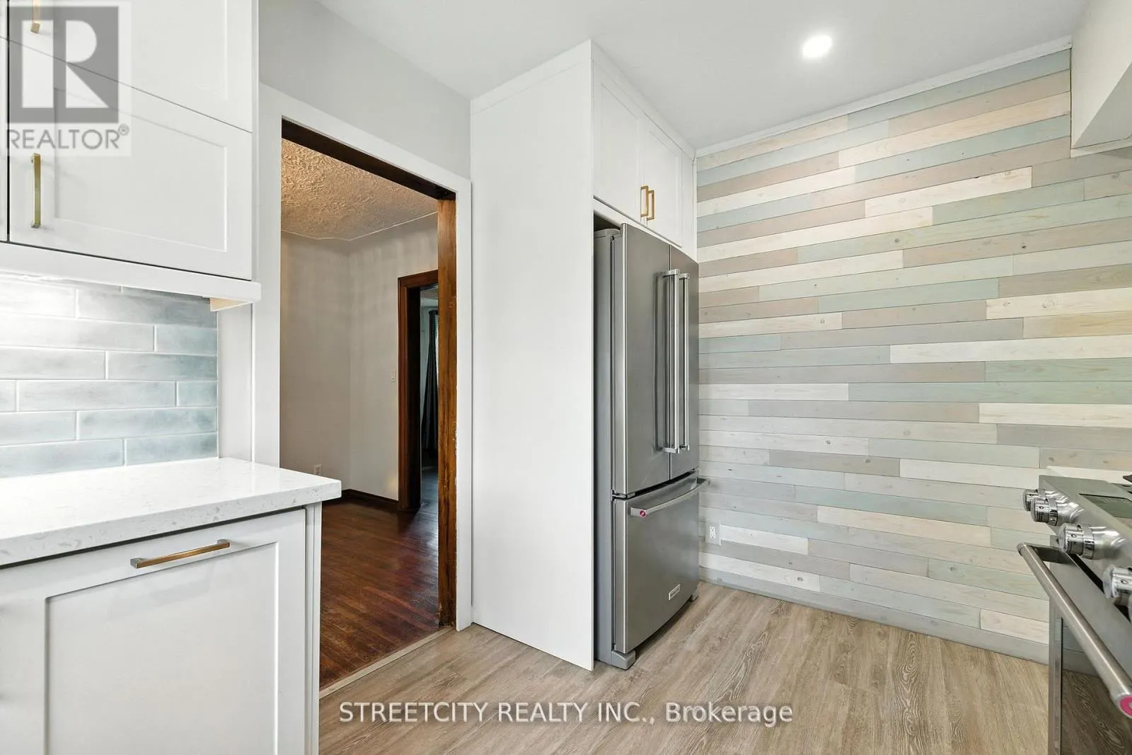 418 ASHLAND AVENUE