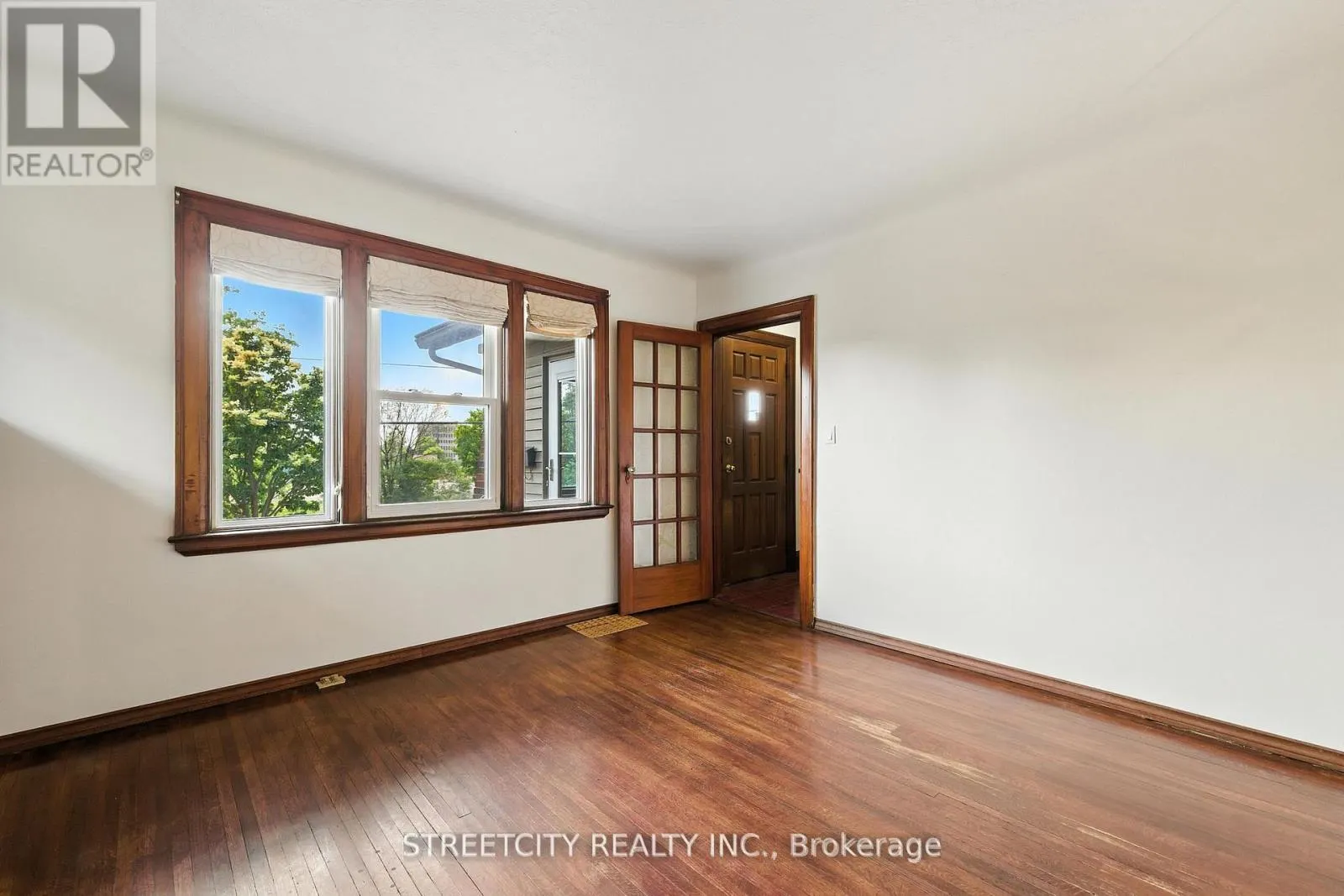 418 ASHLAND AVENUE