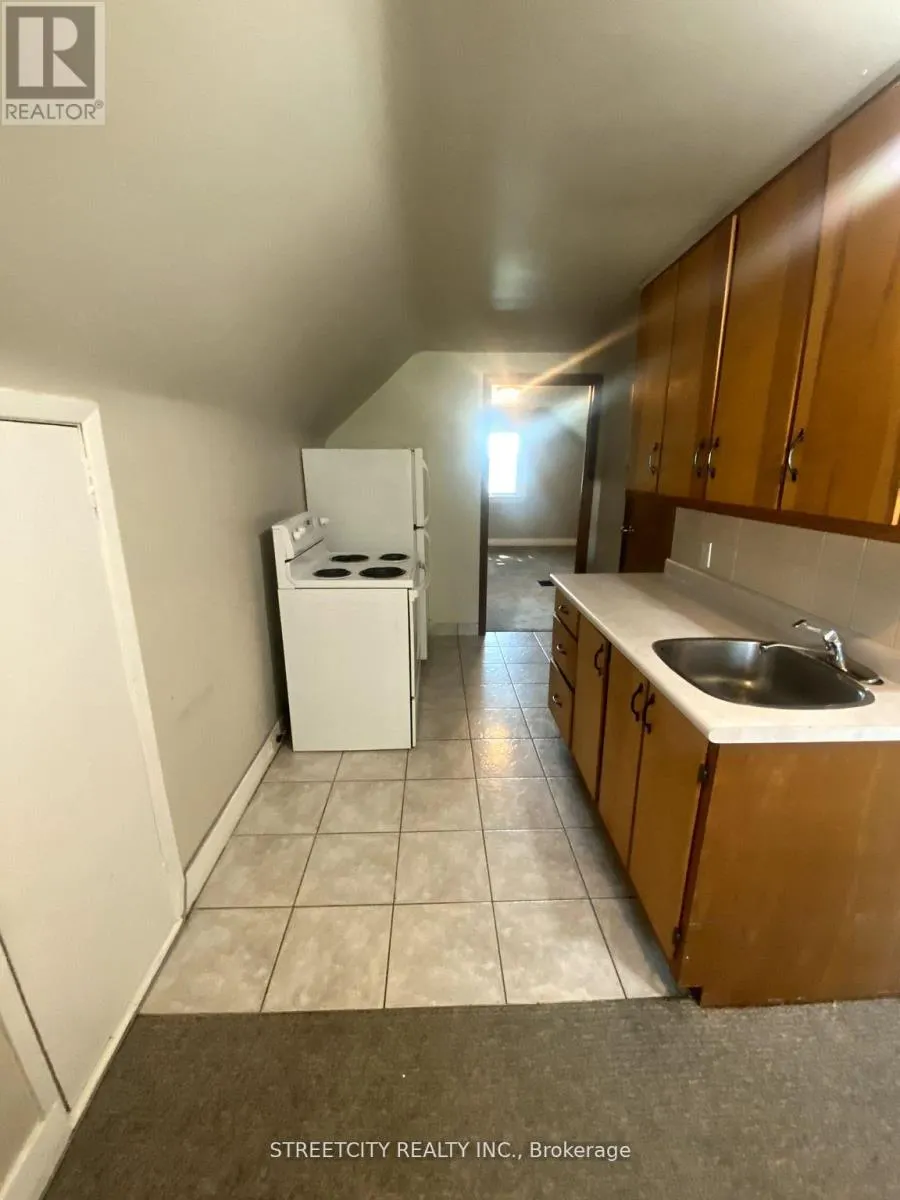 418 ASHLAND AVENUE