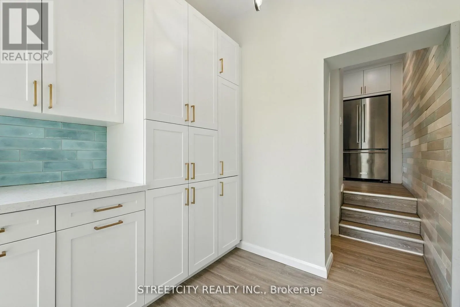 418 ASHLAND AVENUE