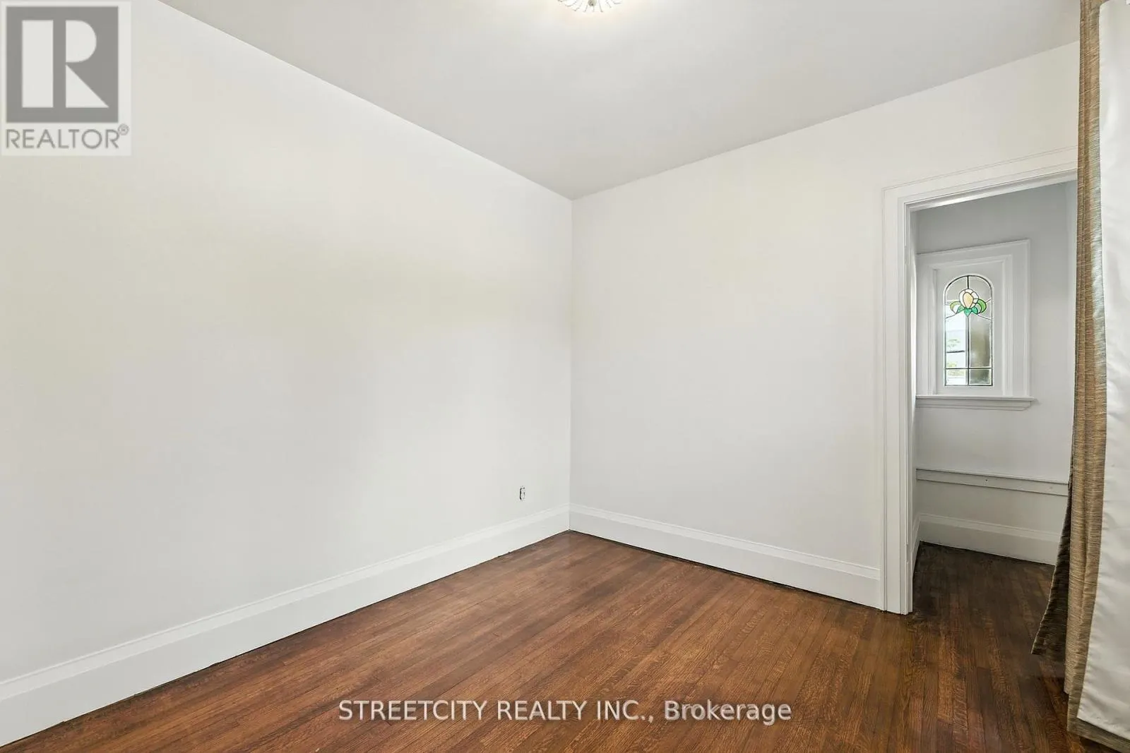 418 ASHLAND AVENUE