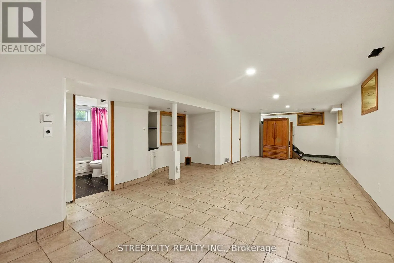418 ASHLAND AVENUE