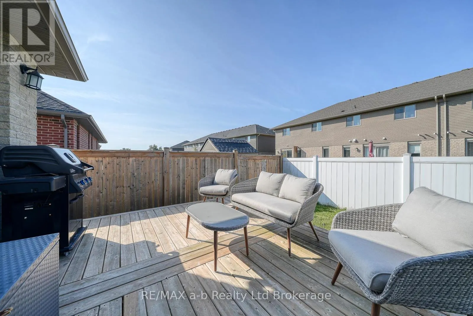 37 LOWRIE CRESCENT