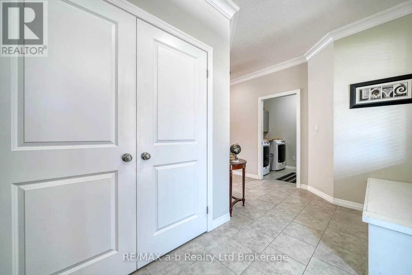 37 LOWRIE CRESCENT