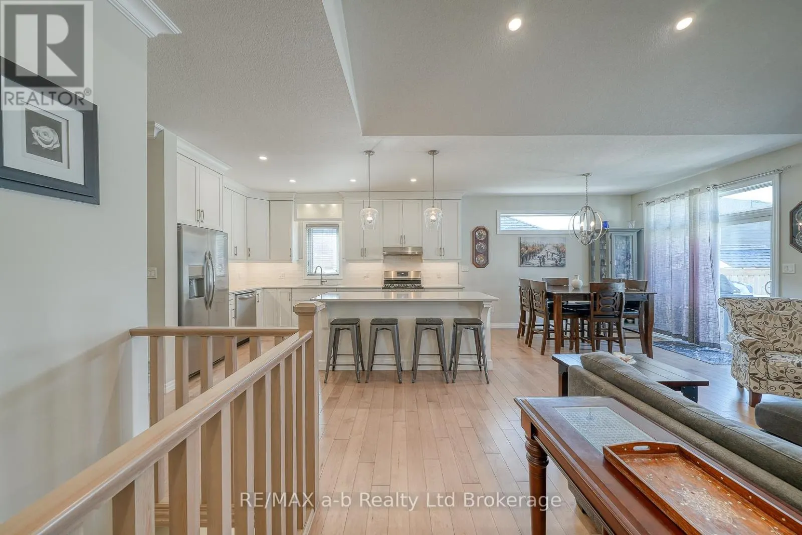 37 LOWRIE CRESCENT