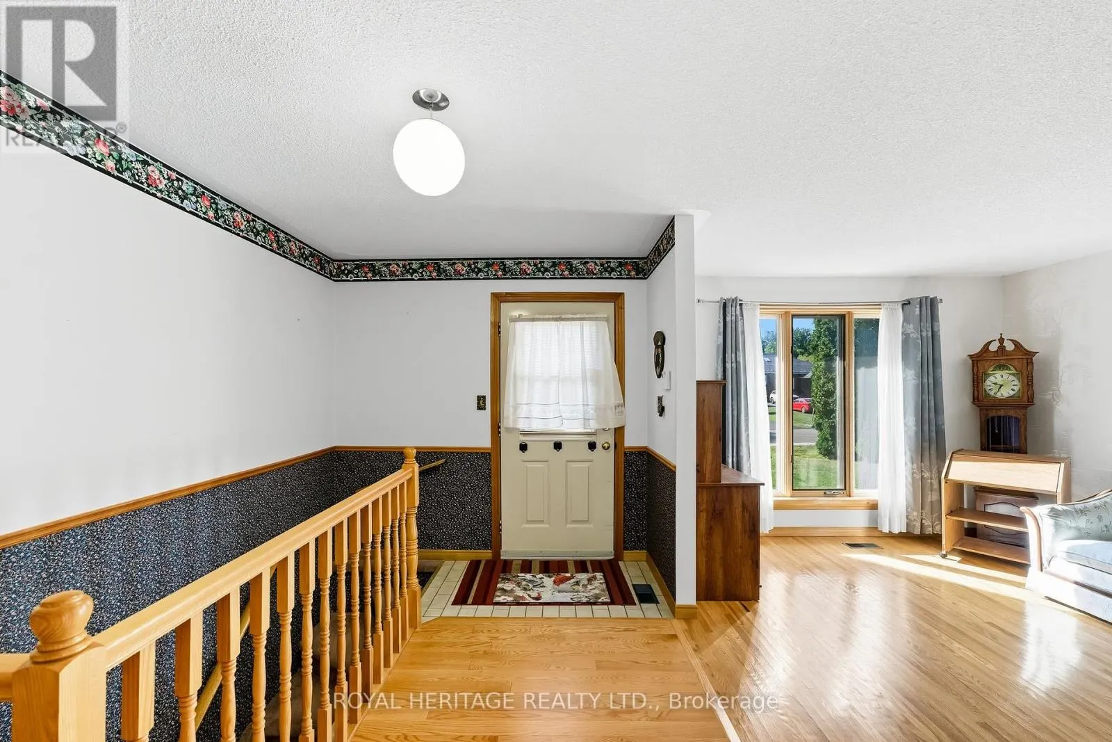 24 BUTLER STREET W