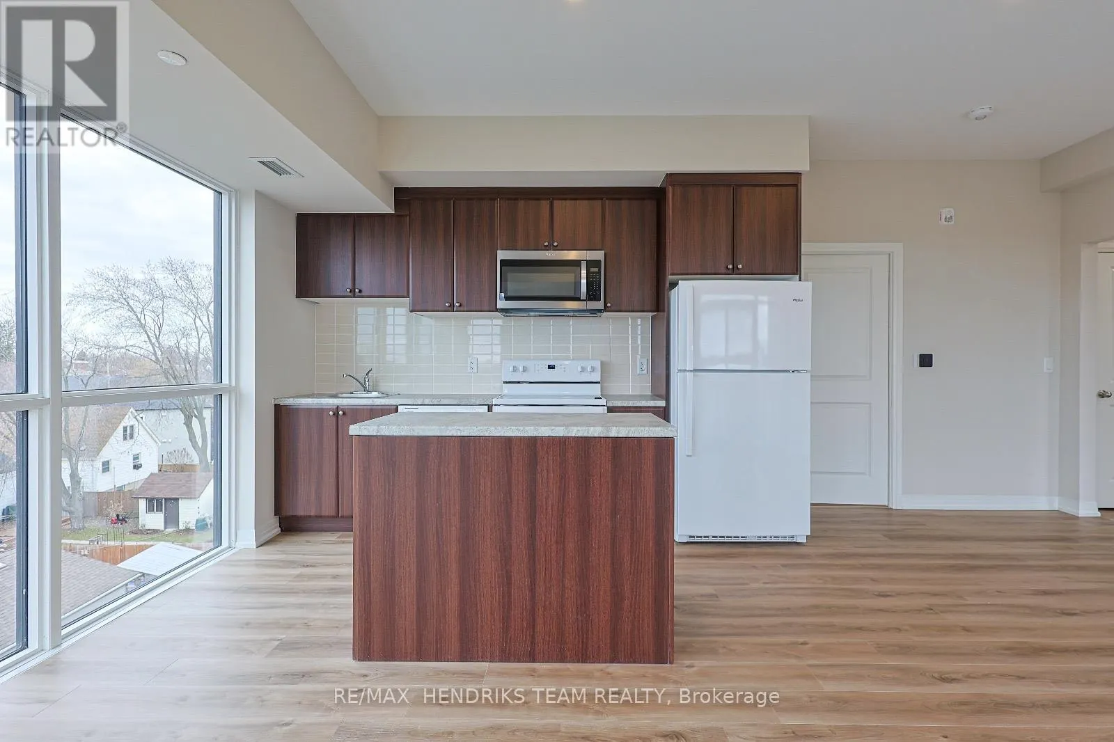 LP40 - 50 HERRICK AVENUE, #LP40
