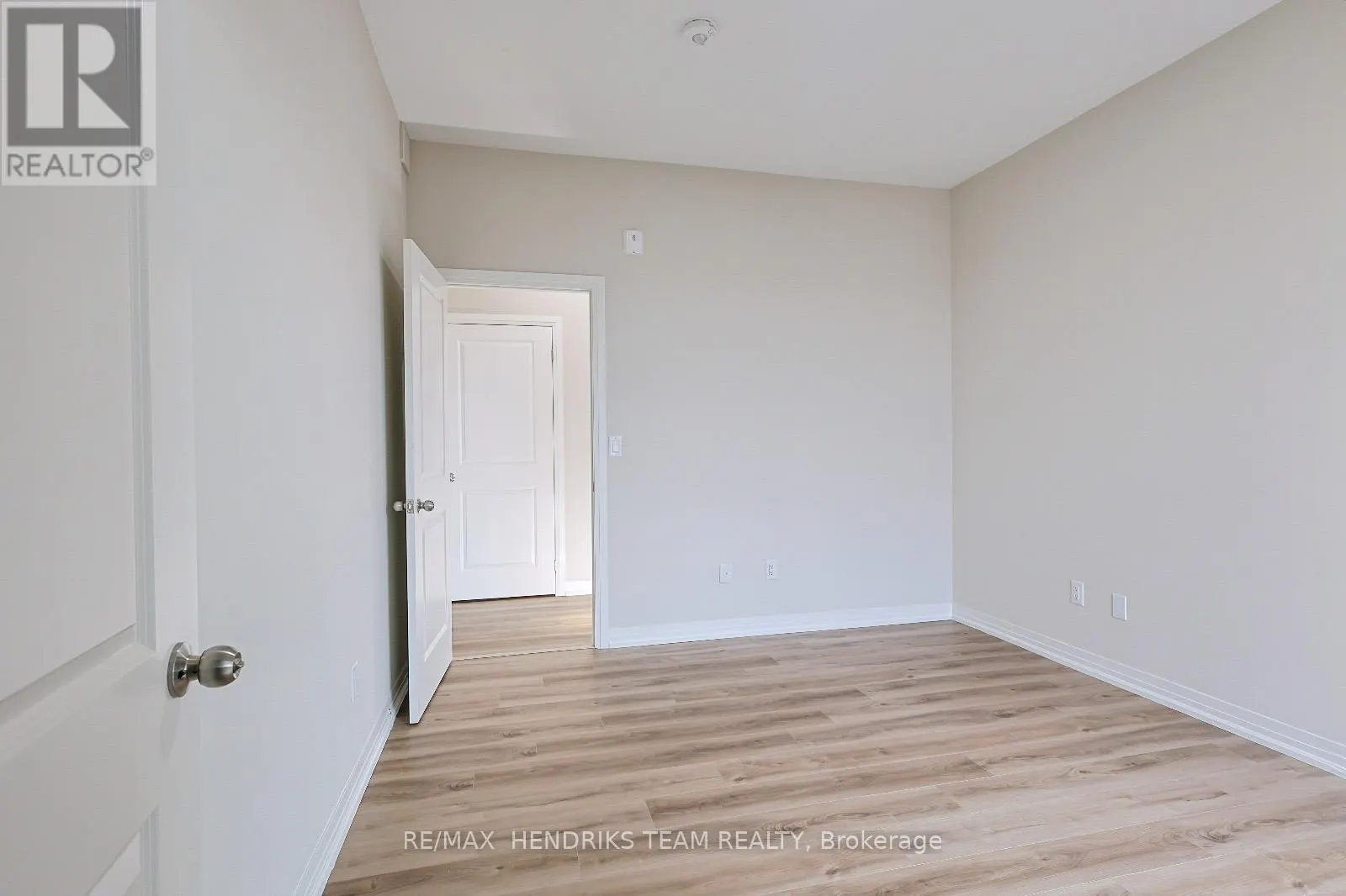 LP40 - 50 HERRICK AVENUE, #LP40