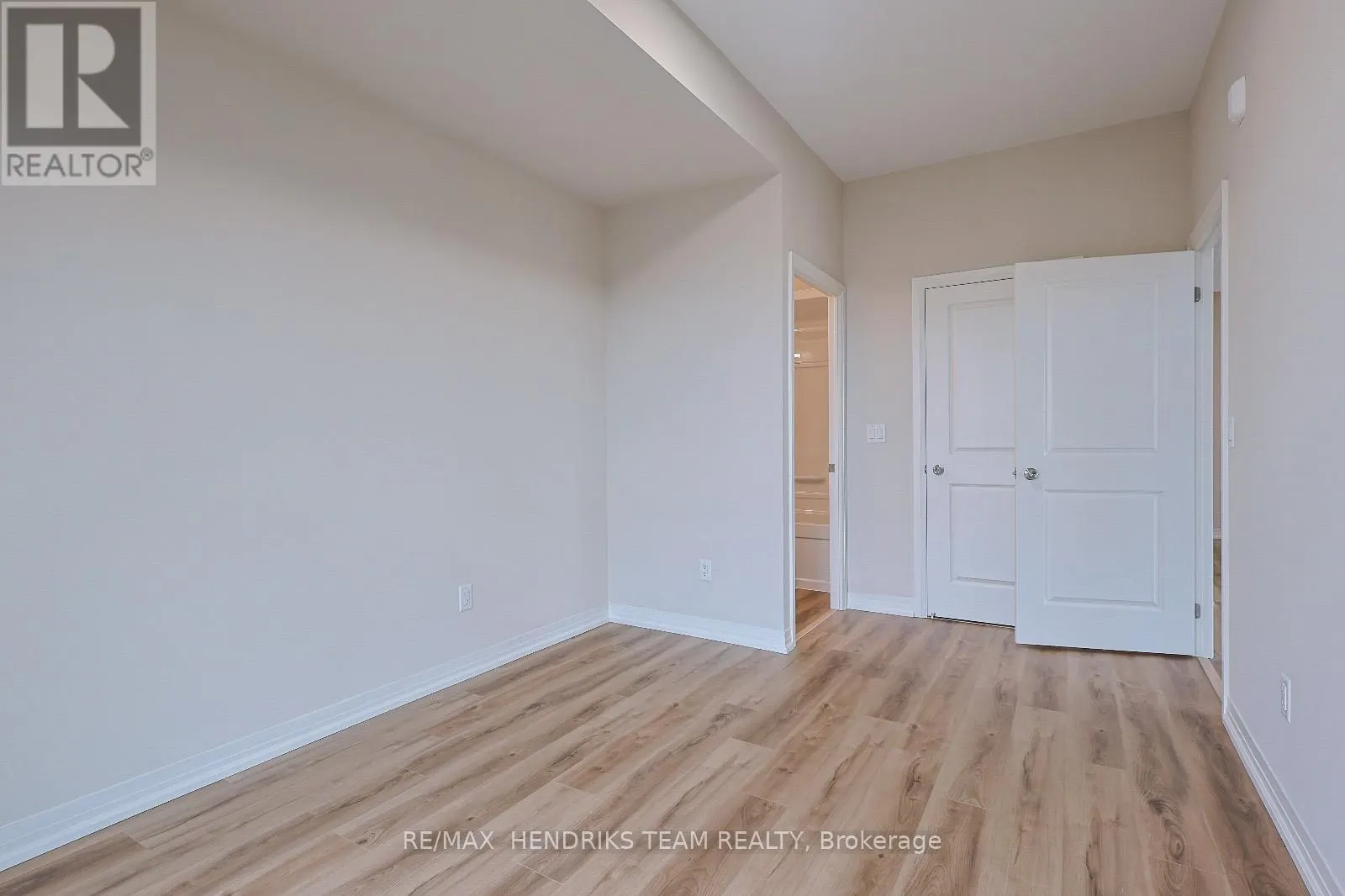 LP40 - 50 HERRICK AVENUE, #LP40