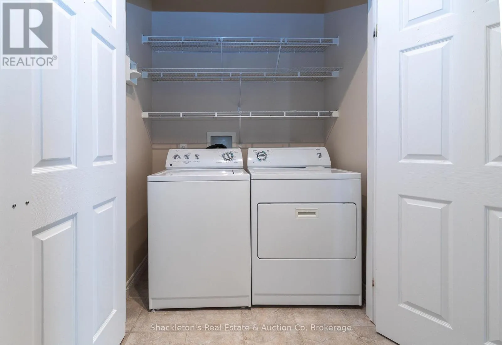 55 - 44 EDGEVALLEY ROAD, #55