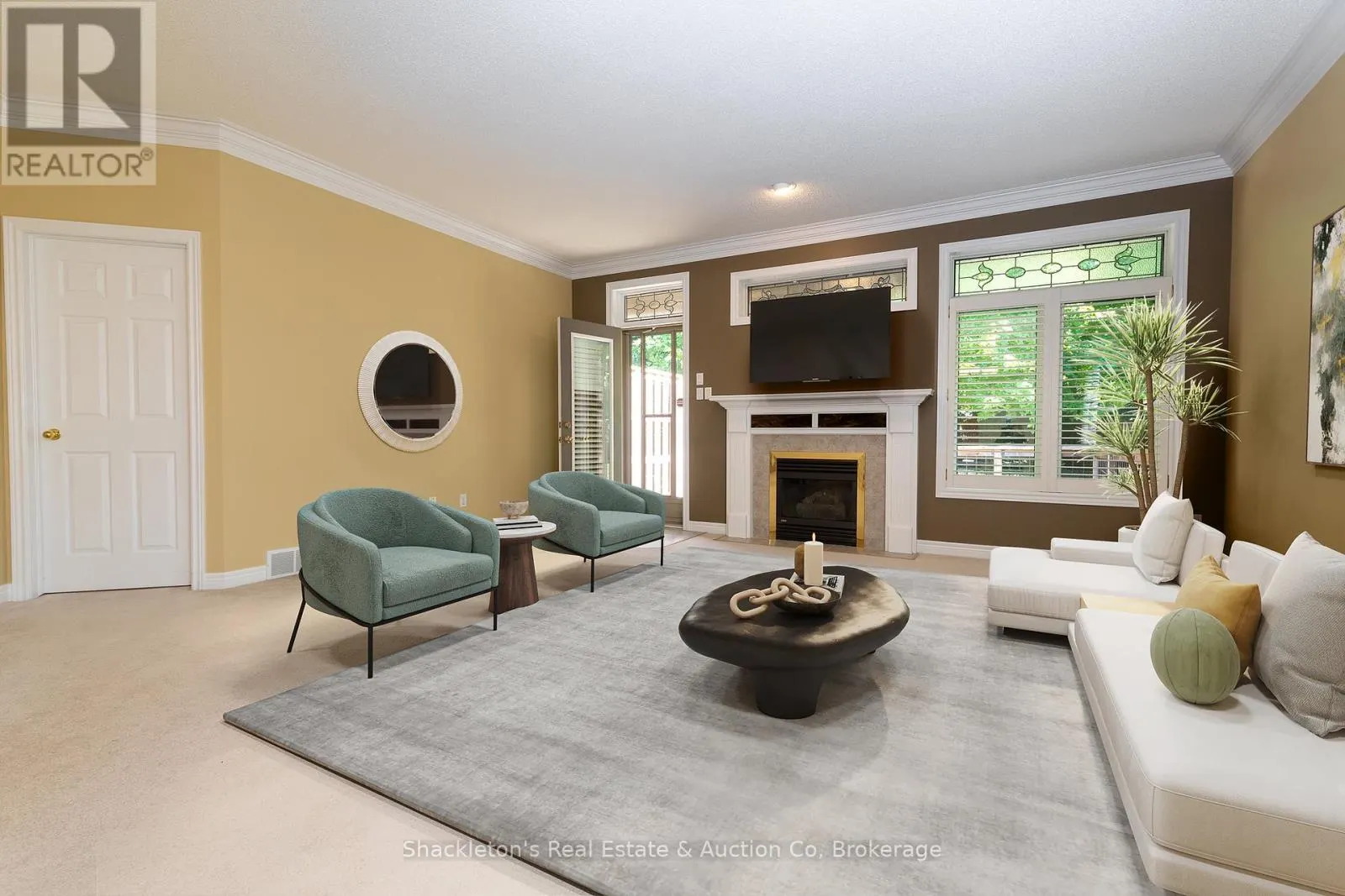 55 - 44 EDGEVALLEY ROAD, #55