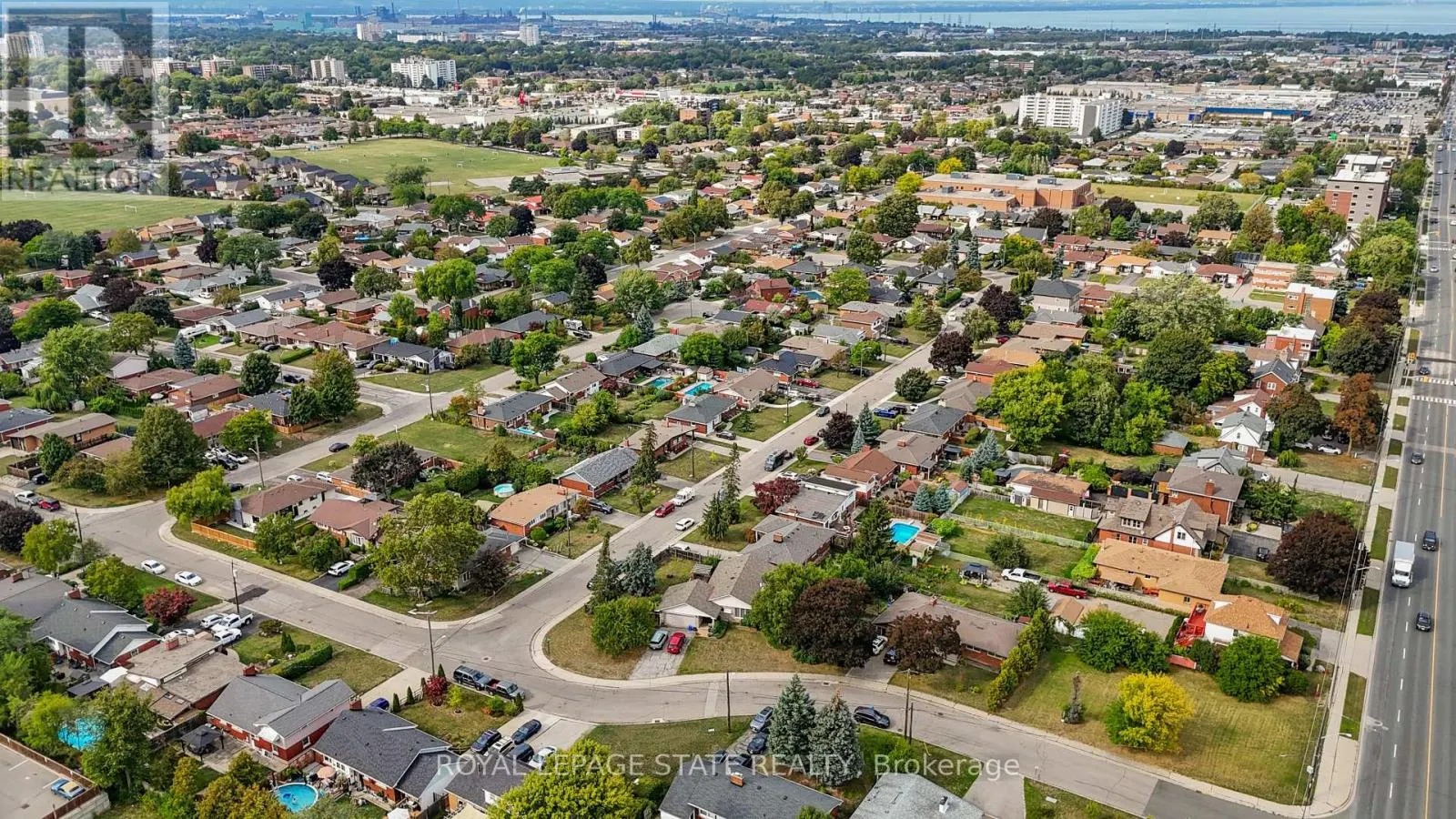 23 CENTENNIAL PARKWAY S