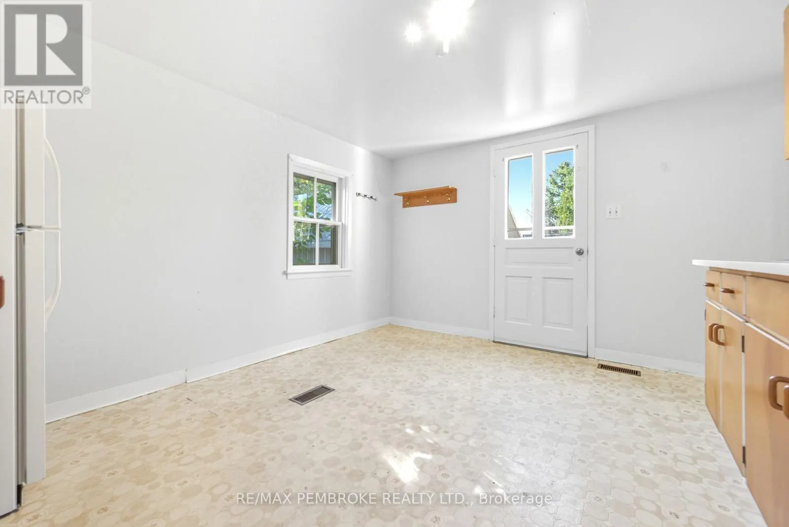 459 DRAPER STREET