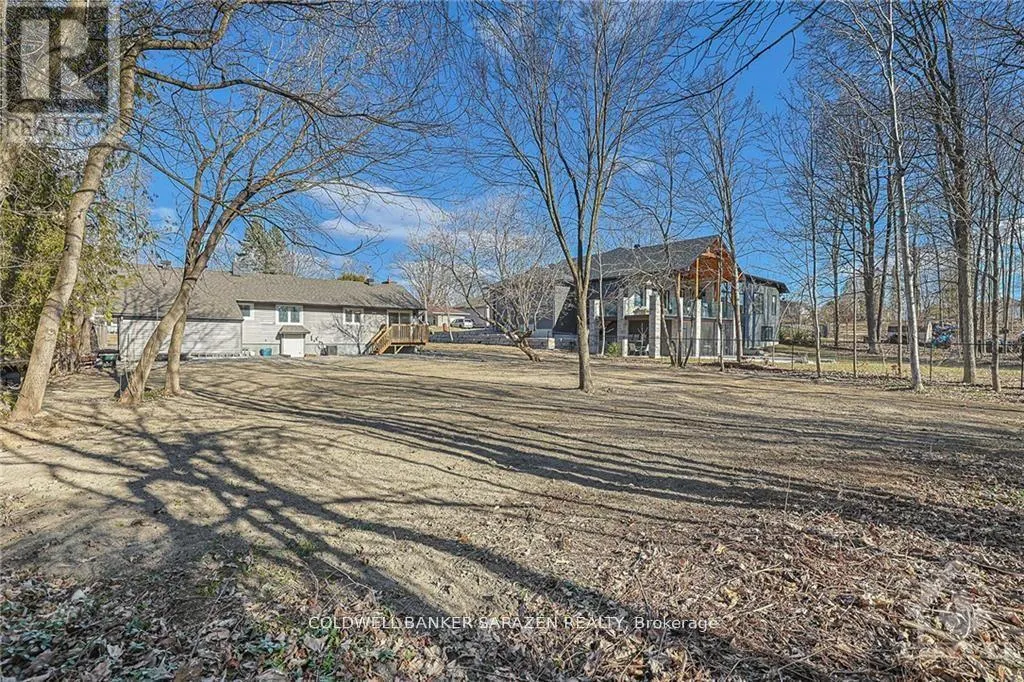 16 TURTLEBACK WAY