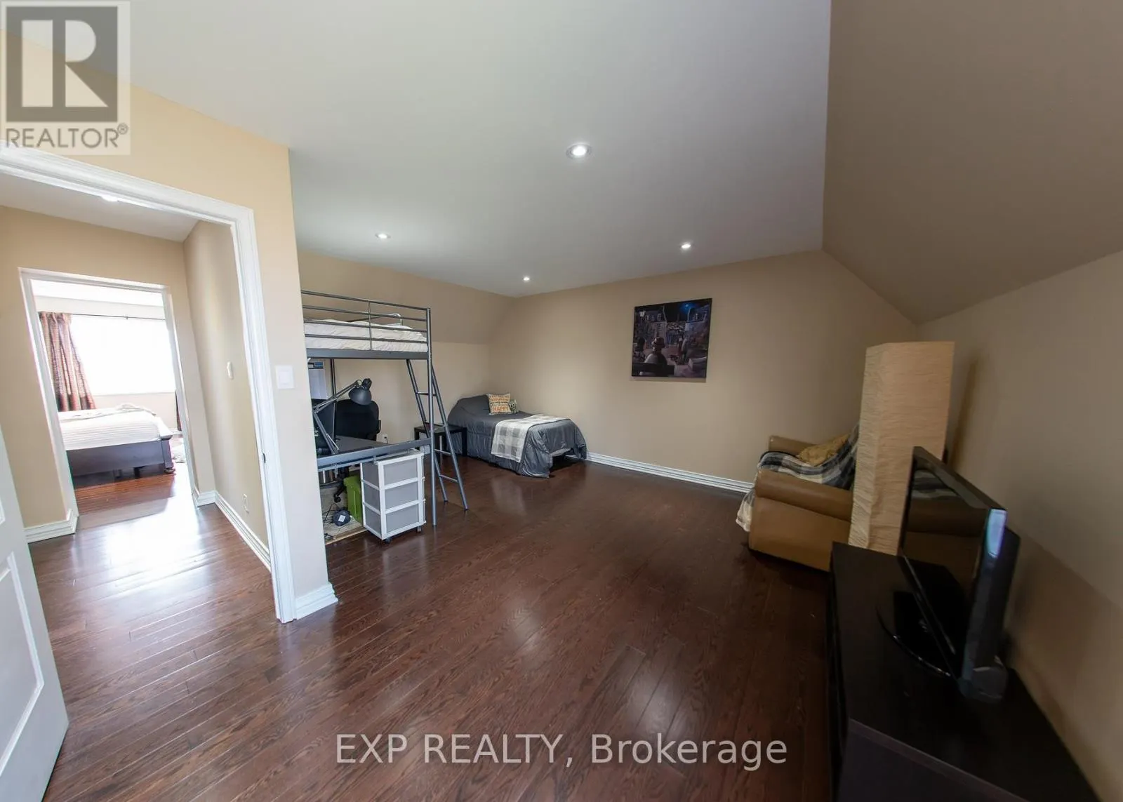 2754 EAGLESON ROAD