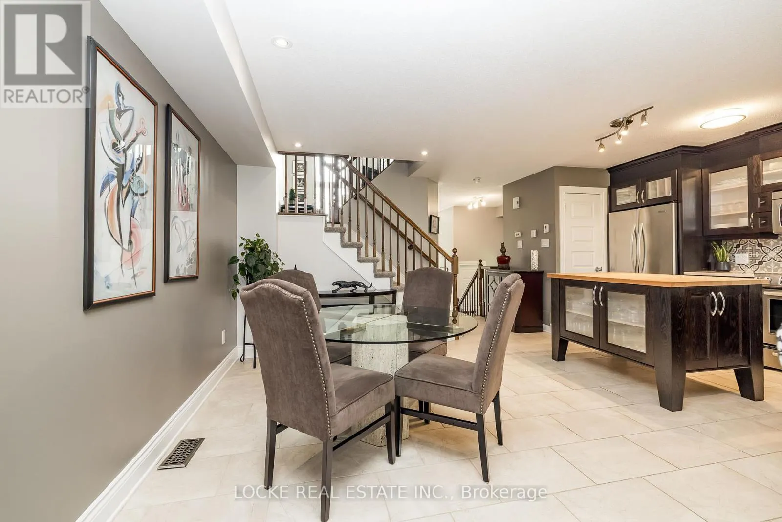 106 PARKROSE PRIVATE