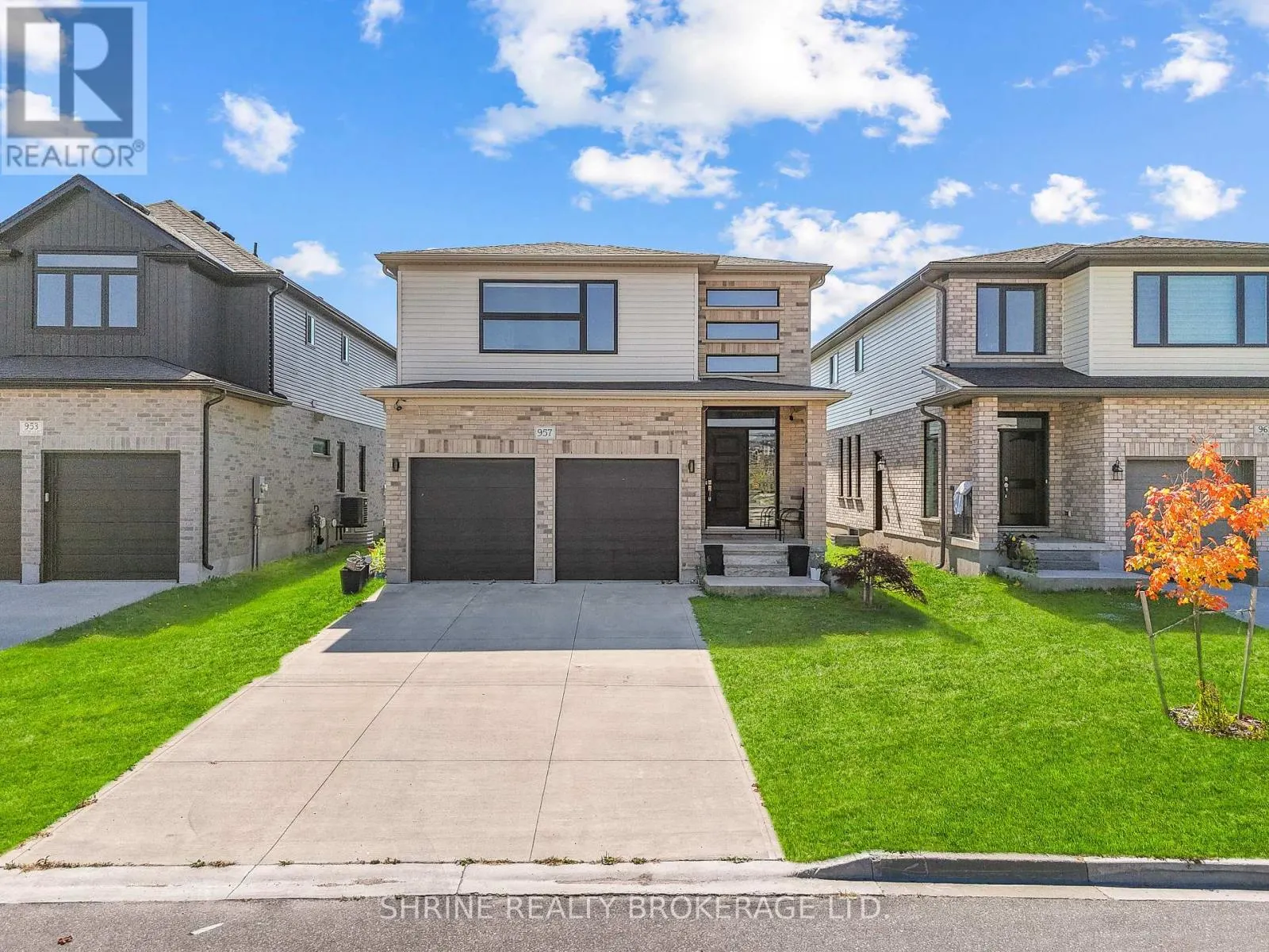 957 HOLTBY COURT
