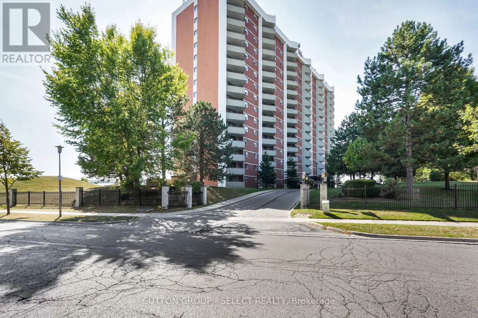 1204 - 1105 JALNA BOULEVARD, #1204