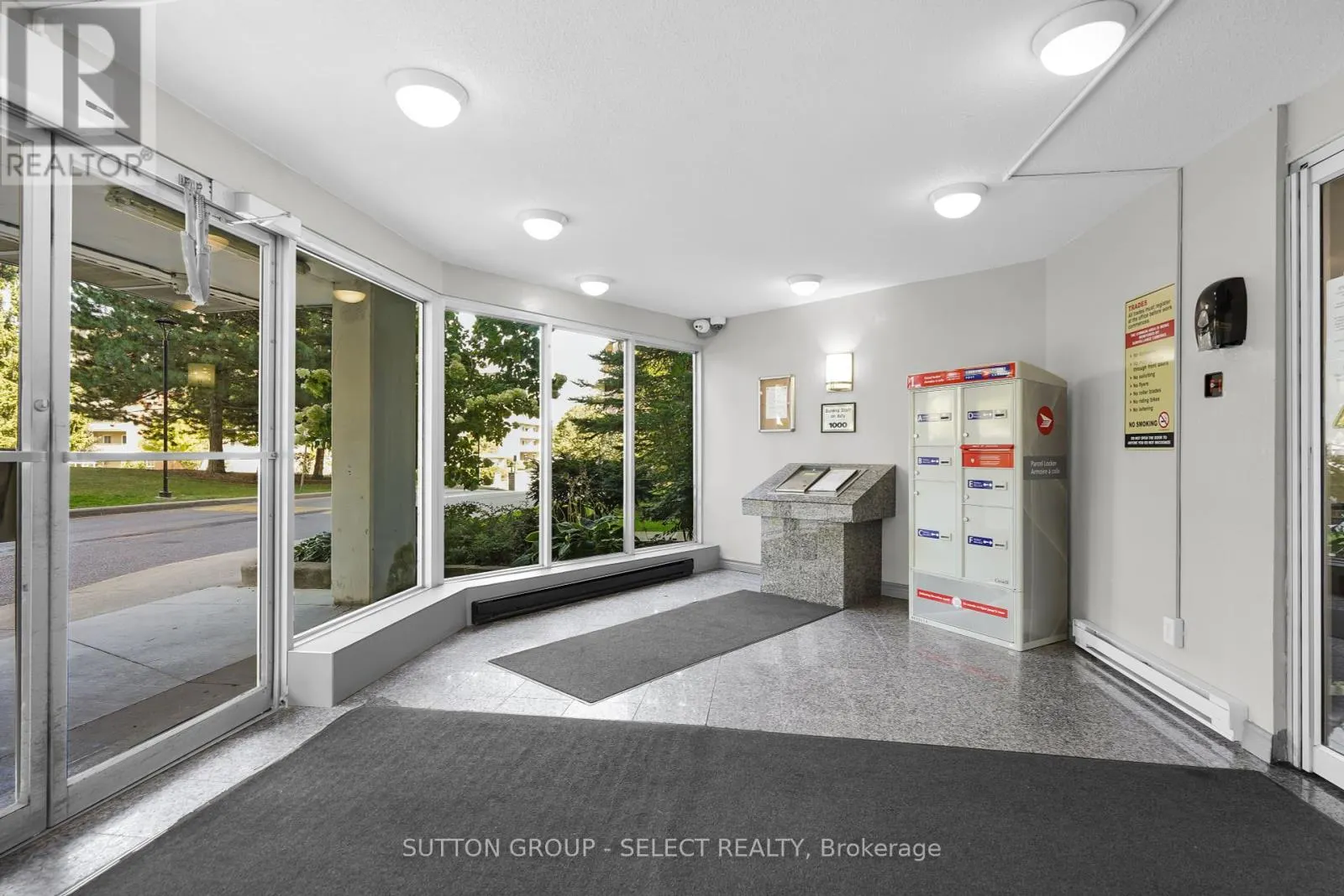 1204 - 1105 JALNA BOULEVARD, #1204
