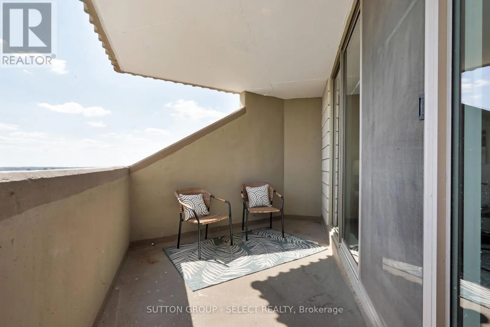 1204 - 1105 JALNA BOULEVARD, #1204