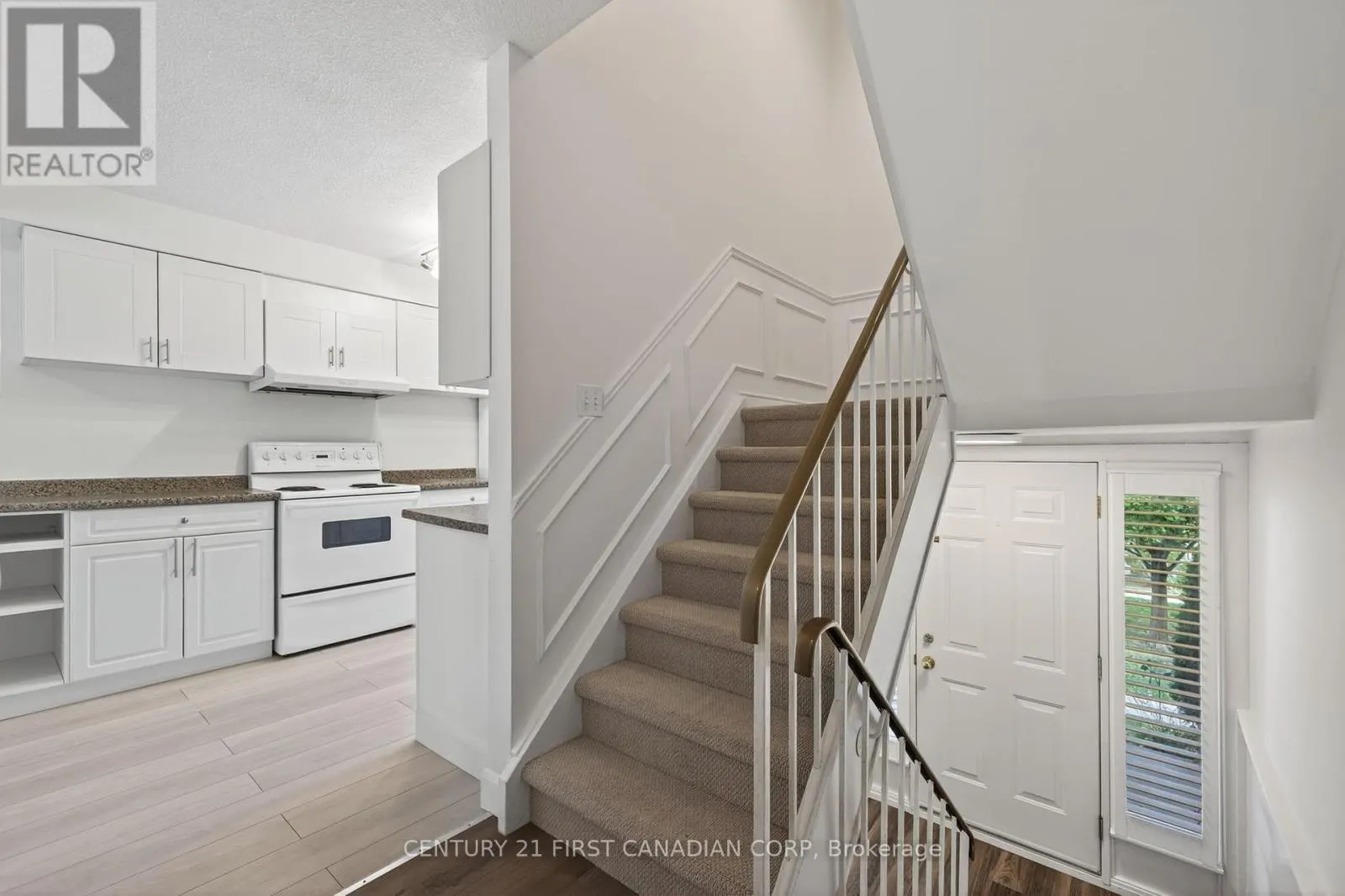 176 GARDENWOOD DRIVE