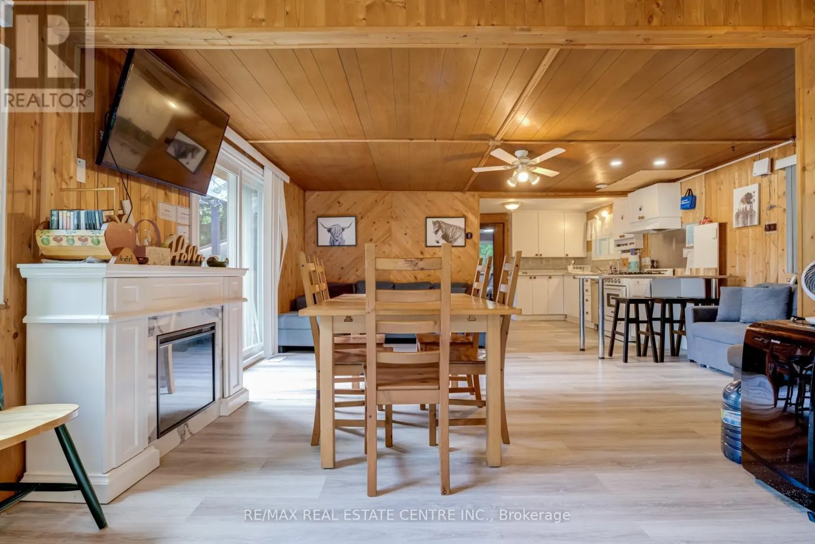 1388 CARLSMOUNT ROAD