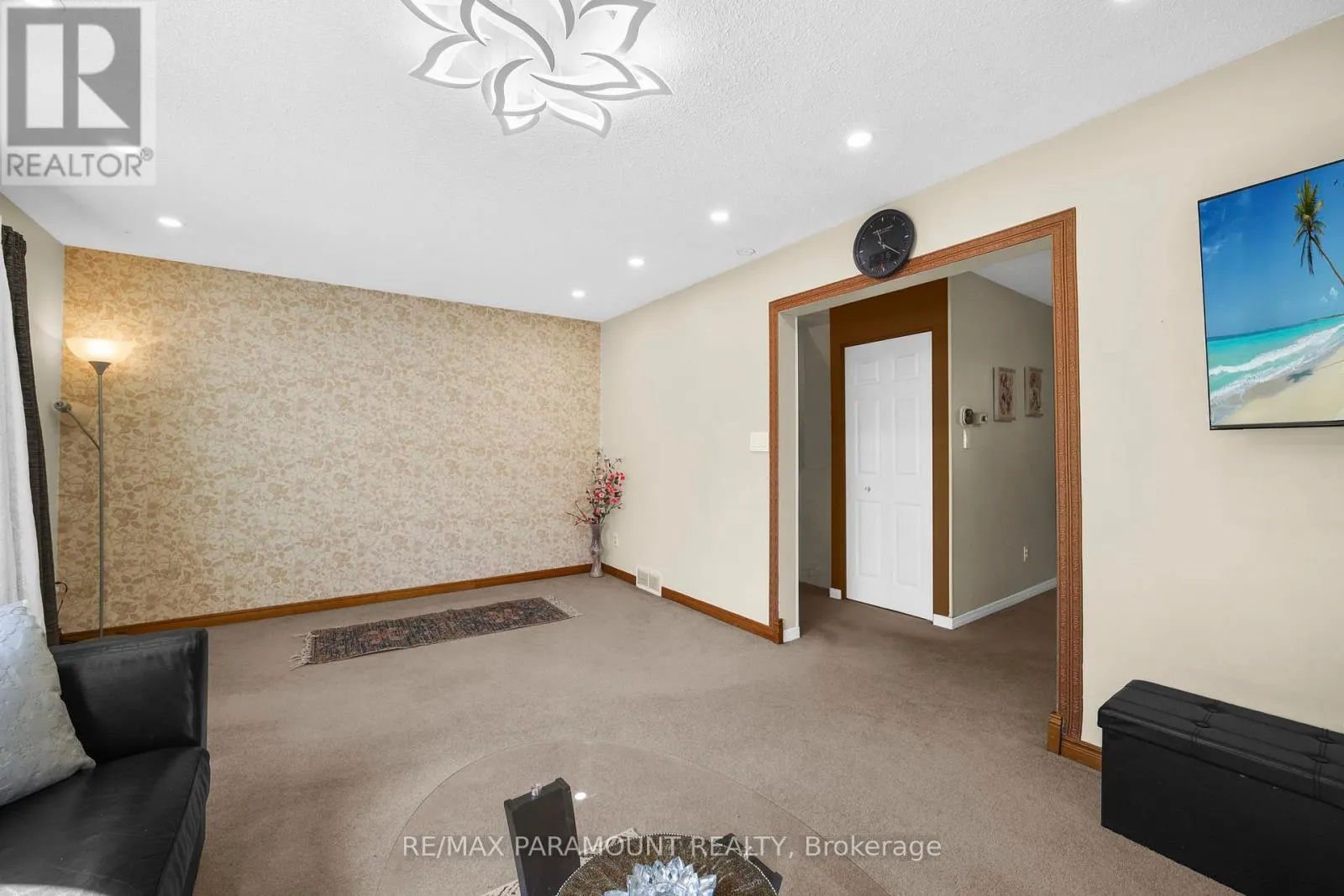 4 - 85 ALBRIGHT ROAD