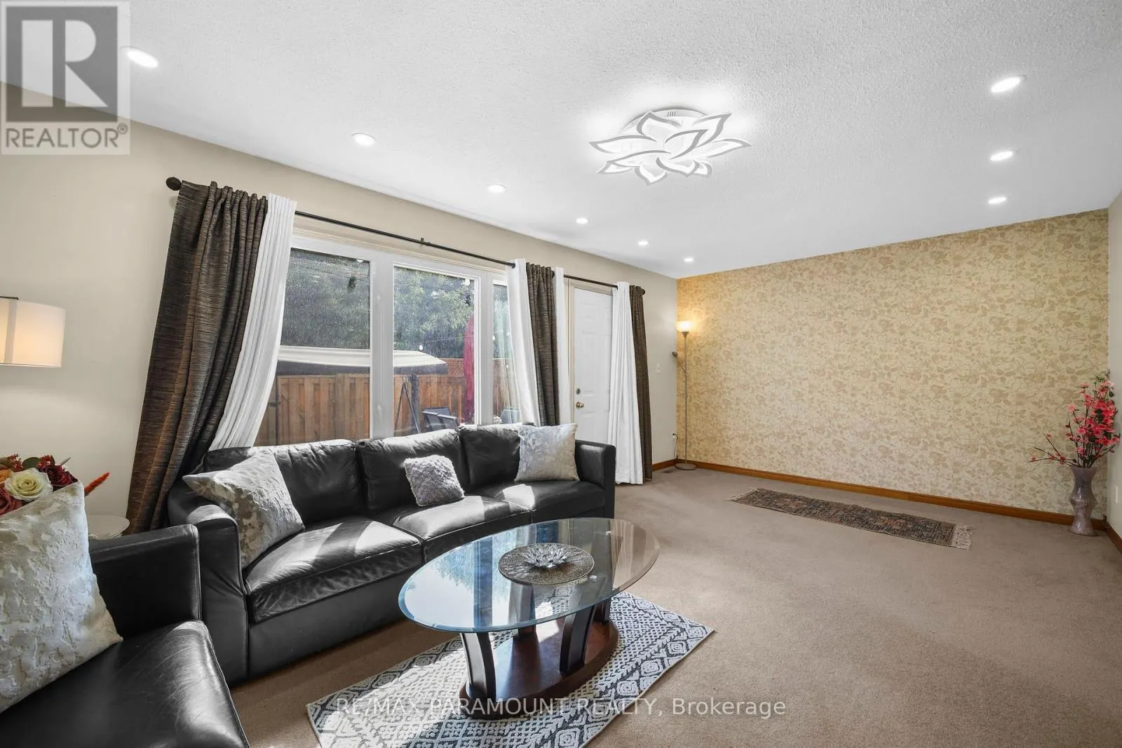 4 - 85 ALBRIGHT ROAD