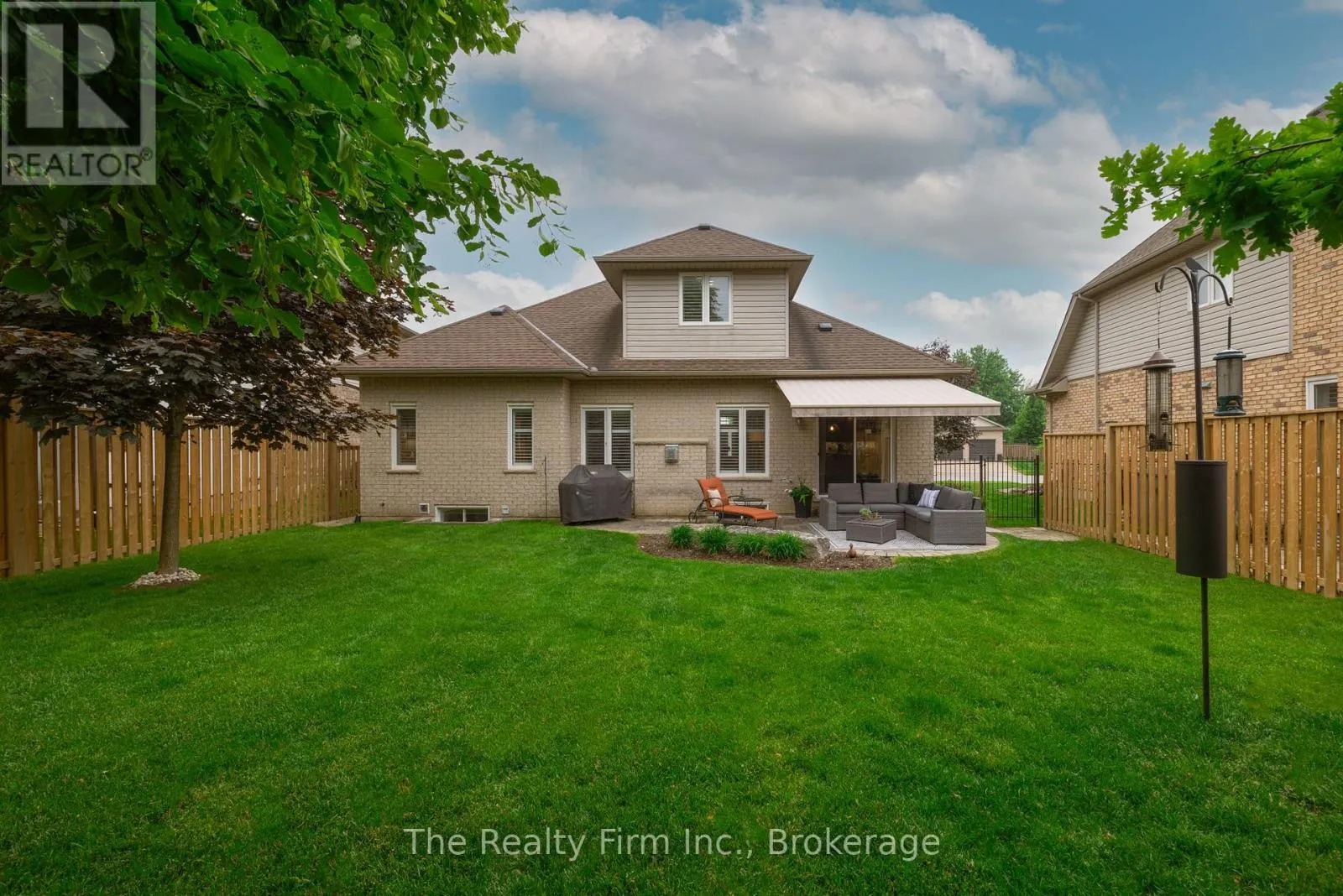146 KNIGHTS BRIDGE ROAD
