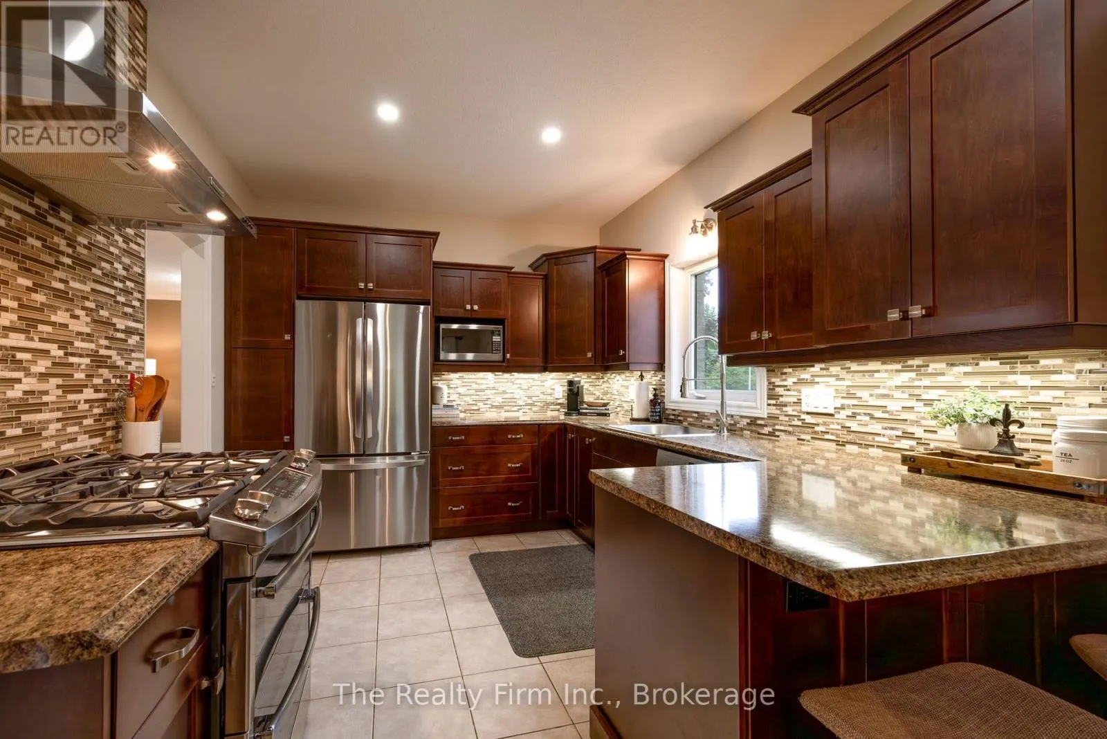 146 KNIGHTS BRIDGE ROAD