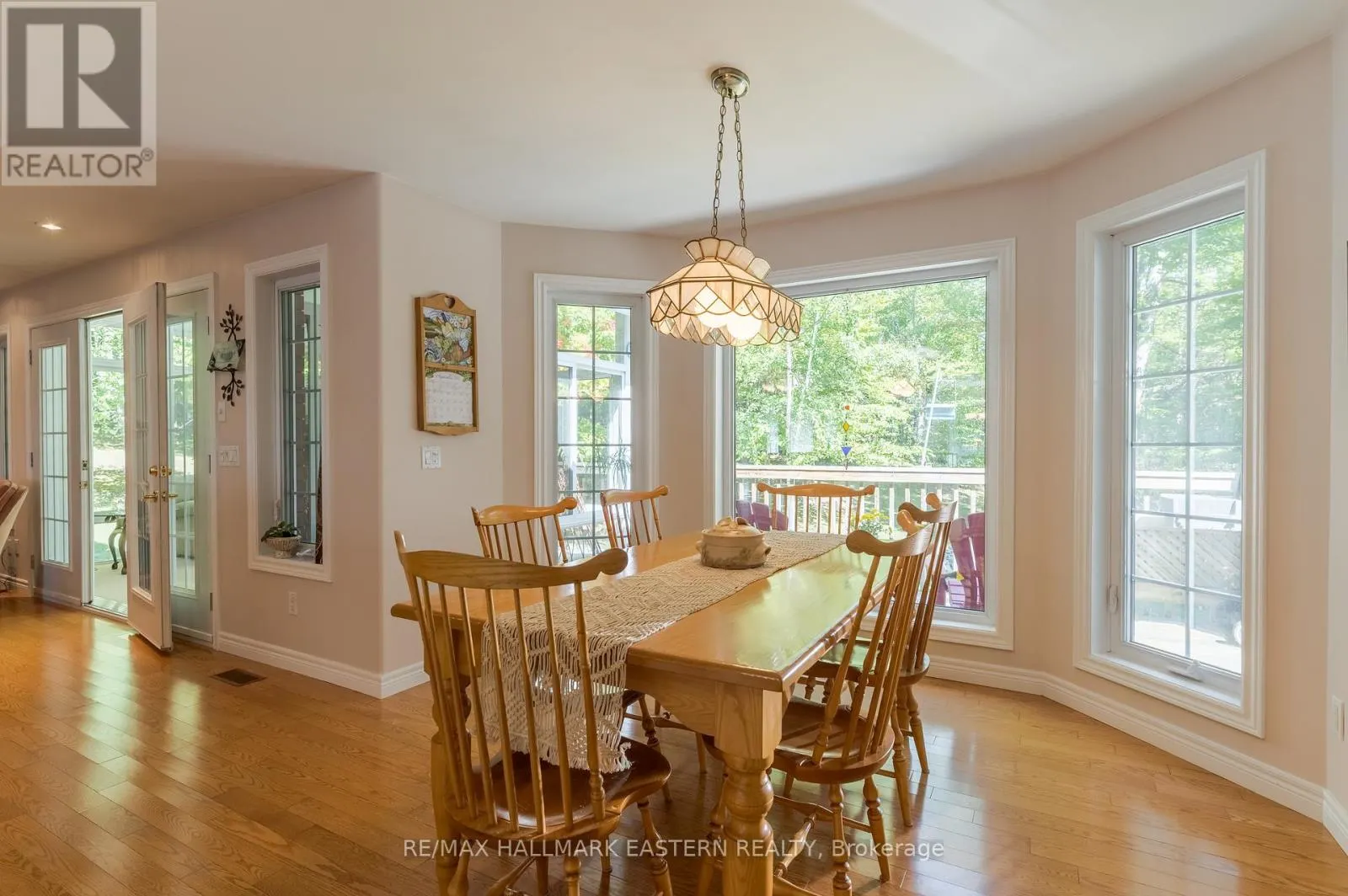 27 WOODLAND TRAIL