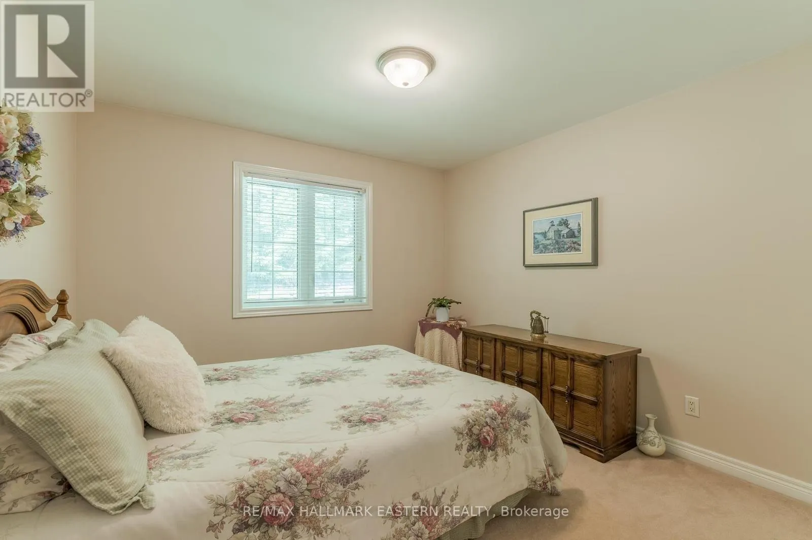 27 WOODLAND TRAIL