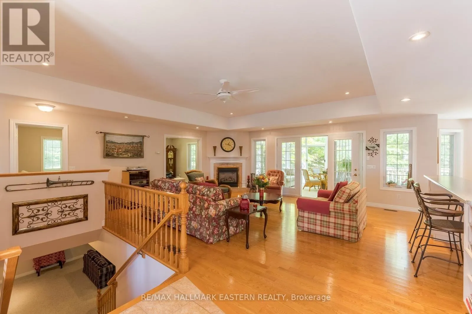 27 WOODLAND TRAIL