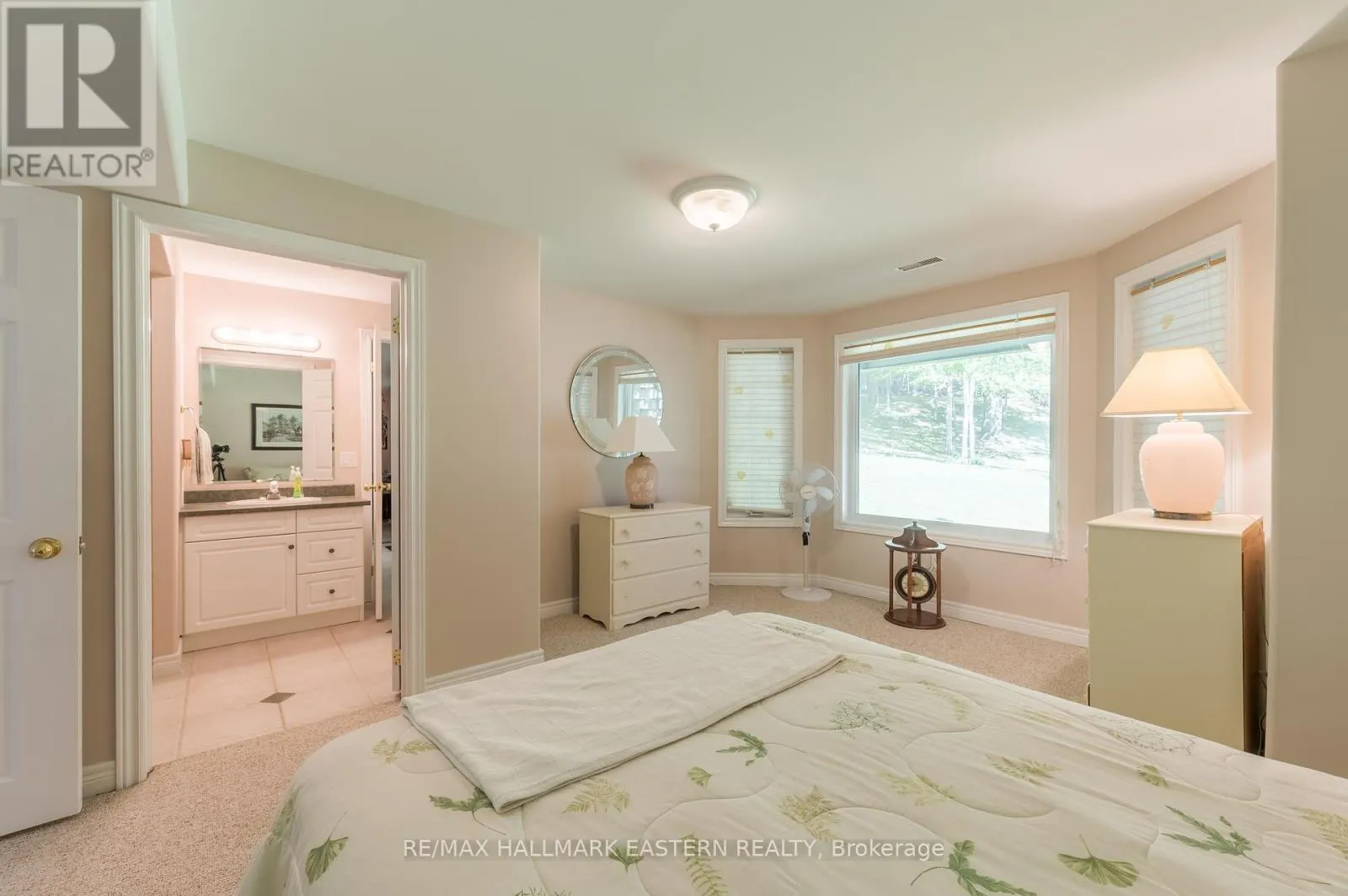 27 WOODLAND TRAIL