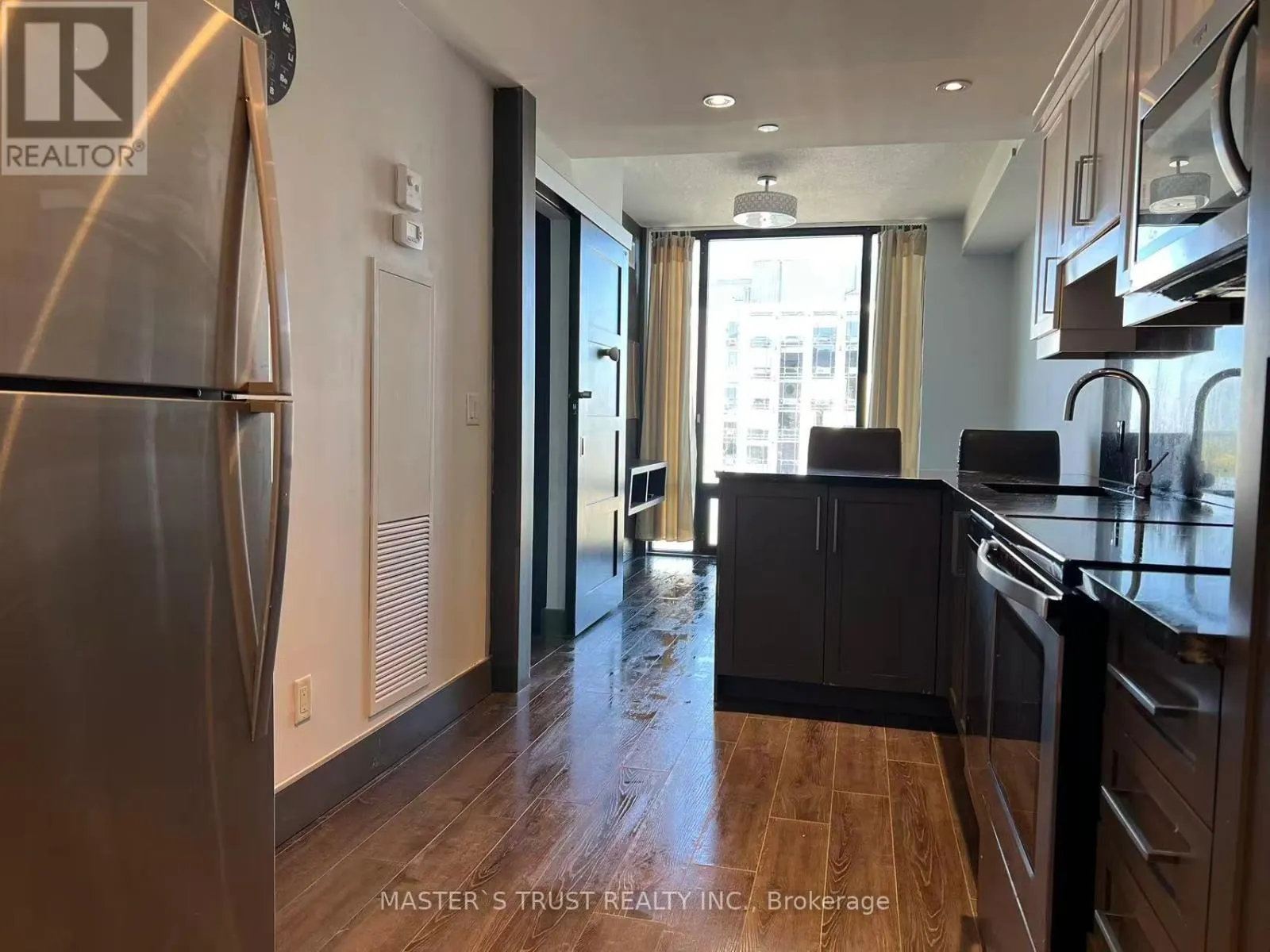 S2405 - 330 PHILLIP STREET