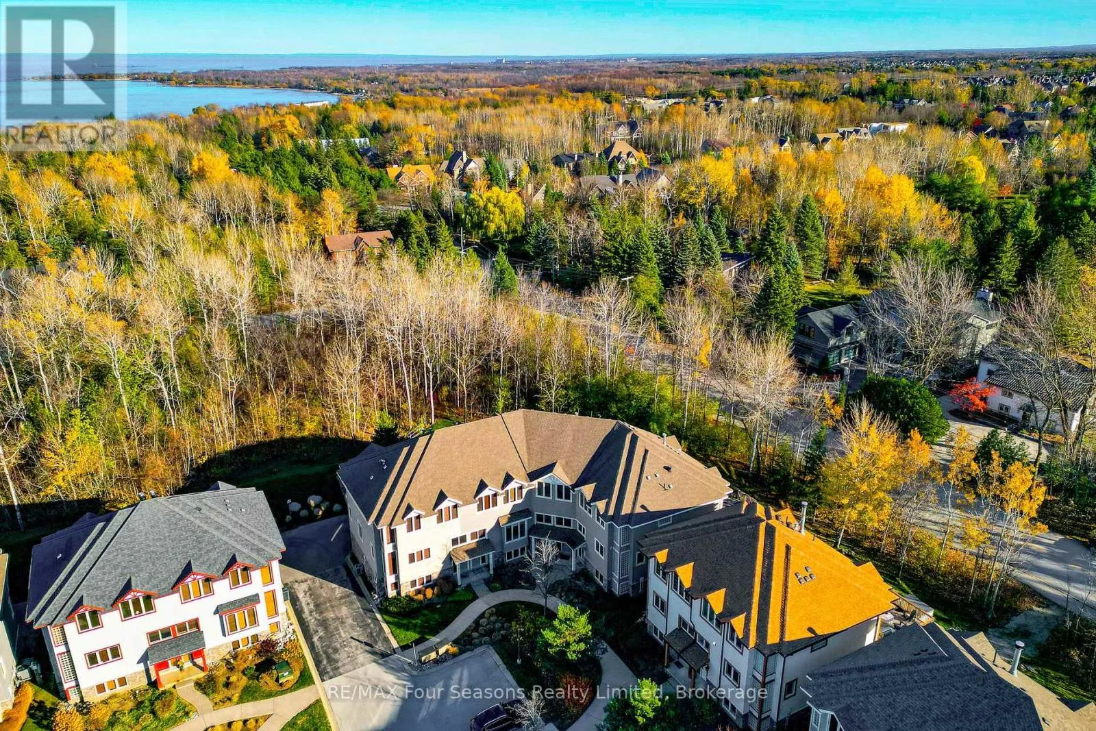 12 - 224 BLUESKI GEORGE CRESCENT, #12