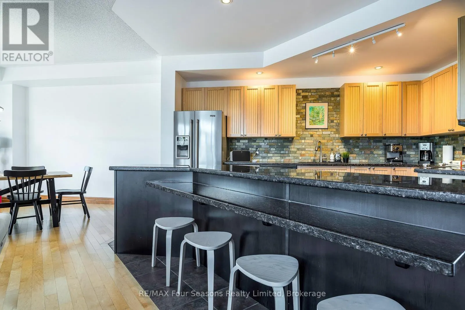 12 - 224 BLUESKI GEORGE CRESCENT, #12