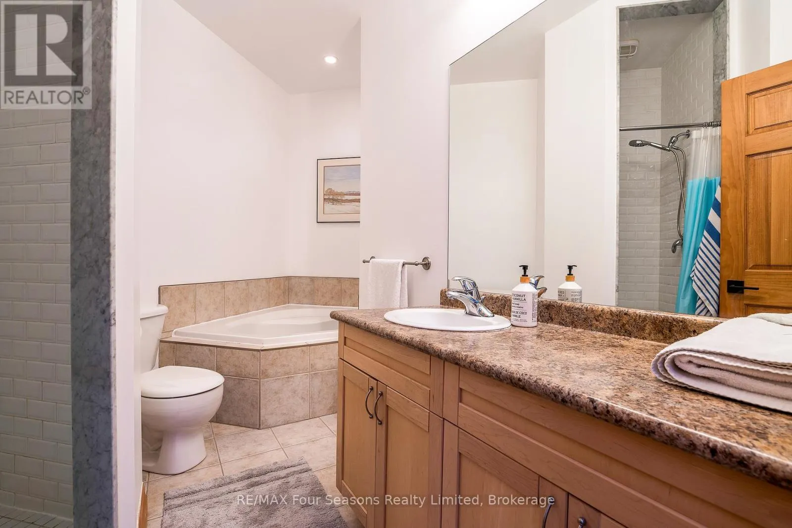 12 - 224 BLUESKI GEORGE CRESCENT, #12