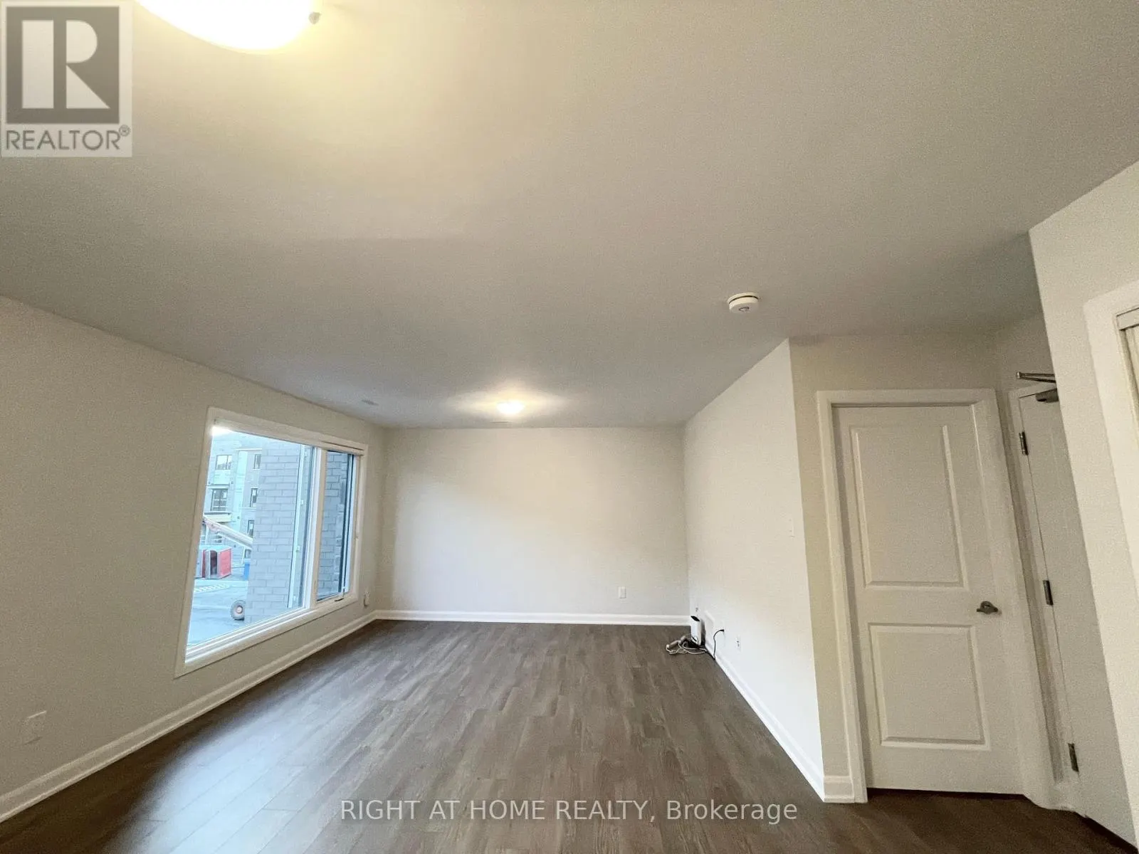 1328 CREEKWAY PRIVATE