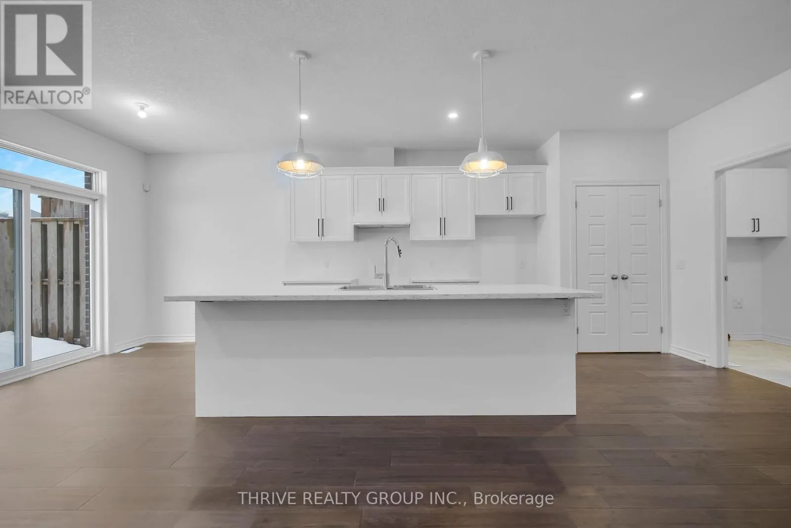 35 - 1080 UPPERPOINT AVENUE, #35